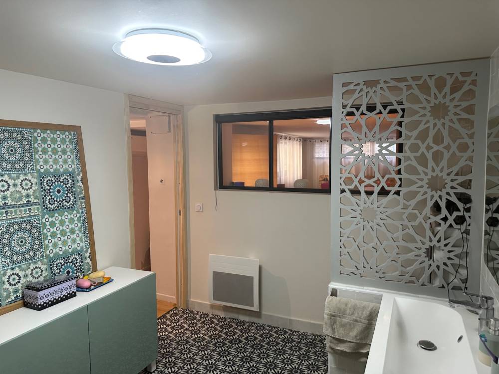 SALLE DE DOUCHE ENTRESOL 2